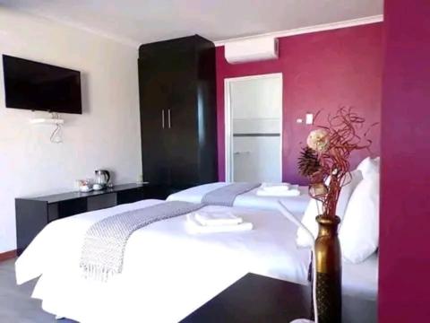 Joy Guest House, Mabote