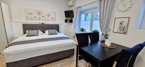 Apartment Mario - image 6