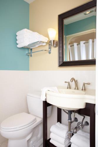 Breezeway Resort - image 4