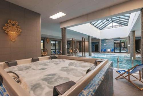 Gorczańska Chata z tarasem widokowym (Gorczanska Chata z tarasem widokowym) in 波雷巴維爾卡