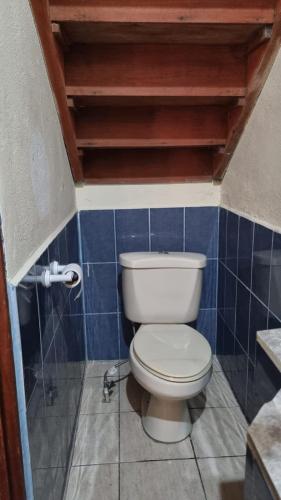 Bathroom, AZURA HOTEL BOUTIQUE in Coban