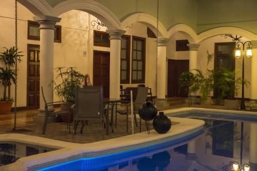 Swimming pool, Hotel Real La Merced in Granada