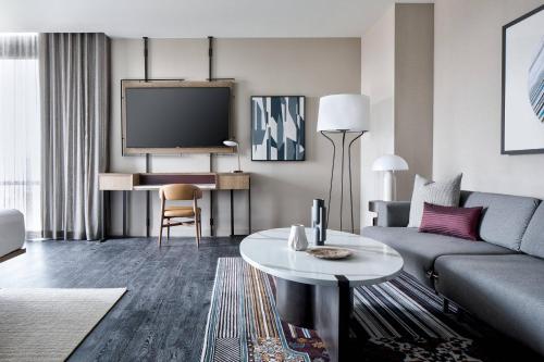 Marriott Dallas Uptown - image 12
