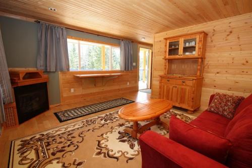 One-Bedroom Cabin