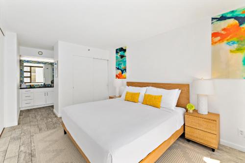27th Floor with Beautiful Ocean Views | 1 Block to Beach | Free Parking & WIFI - image 19