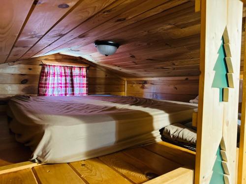 Country Cabins Hotel