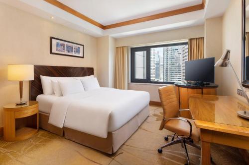 Collection Room room in Radisson Collection Yangtze Shanghai