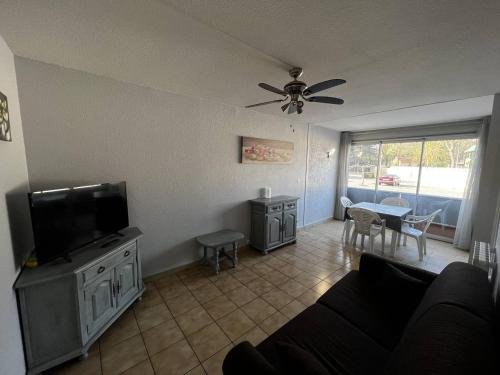 Appartement Argelès-sur-Mer, 2 pièces, 2 personnes - FR-1-388-213 - Location saisonnière - Argelès-sur-Mer