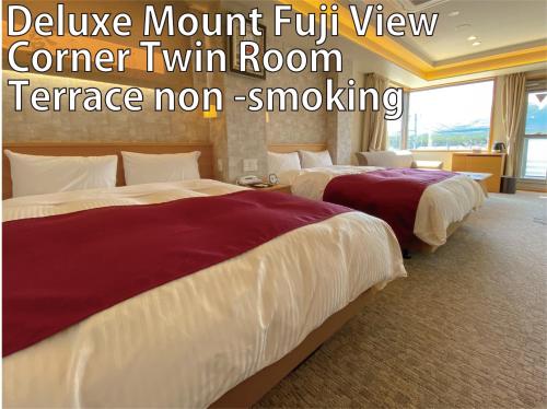 Deluxe Double or Twin Room with Mountain View