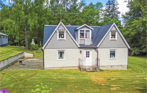Beautiful Home In Hästveda With Kitchen