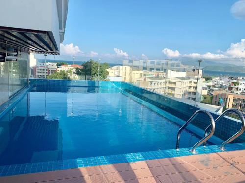 FAMILY HOTEL & THE 1990s Rooftop