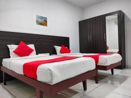 Kings Fort Rooms Thrippunithura