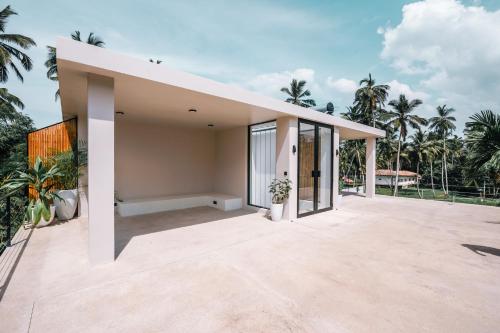 Three-Bedroom Villa sunrise image 7