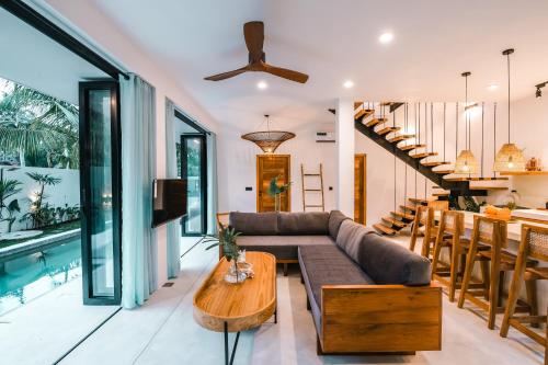 Three-Bedroom Villa sunset image 8
