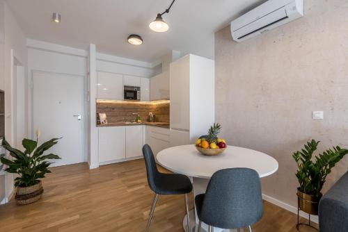Konyha, 6 Islands - Holiday & Business Apartments - free garage parking in Mejaši