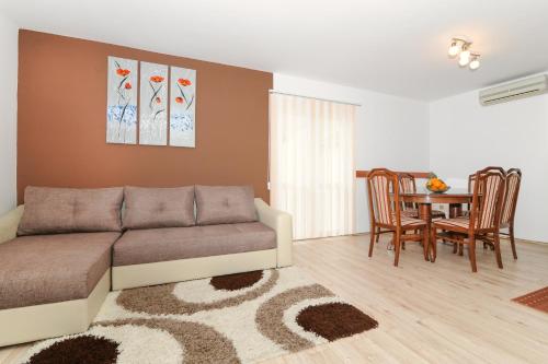 Apartment Orlović Old Town - image 2