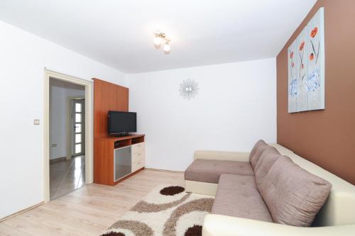 Apartment Orlović Old Town - image 6