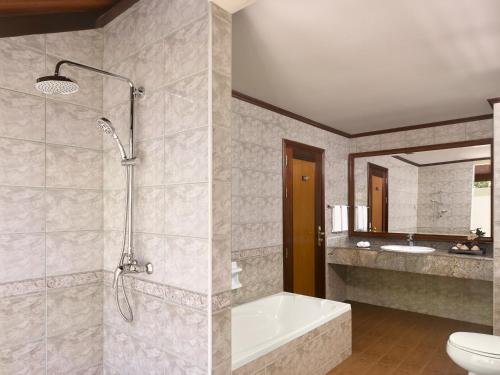 Beach Villa image 2