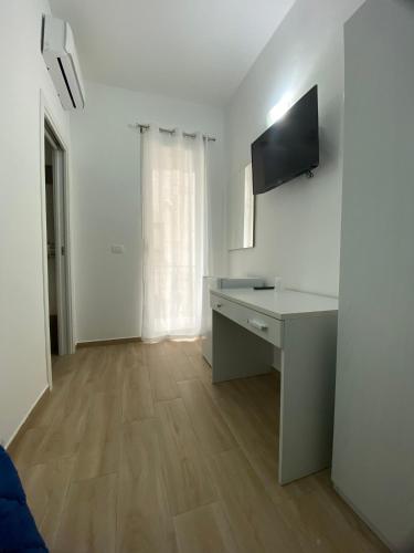  IN CENTRO ROOMS Vicino Cefalù SELF-CHEK-IN in Campofelice di Roccella