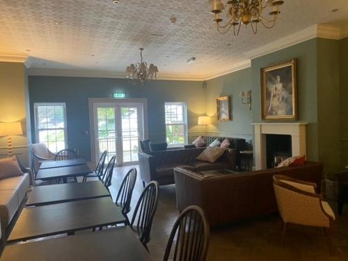 New House Country Hotel - image 14
