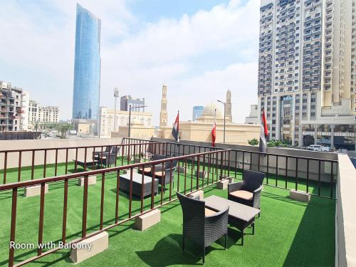 Balcony/terrace, Kingsgate Hotel Al Jaddaf by Millennium Hotels in Al Jaddaf