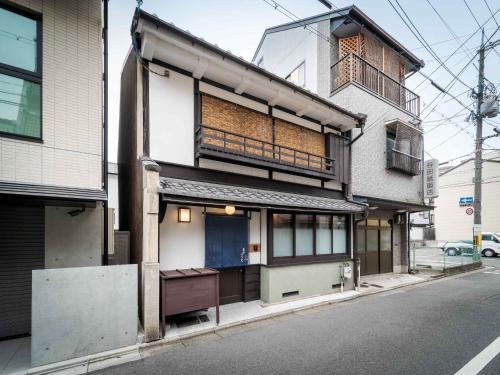 Two-Bedroom Townhouse image 8