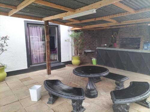Iekārtas, Garden Cottage Guest House in De Aar