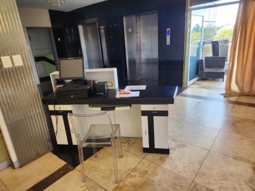 Palm Continental Hotel – Johannesburg, MD