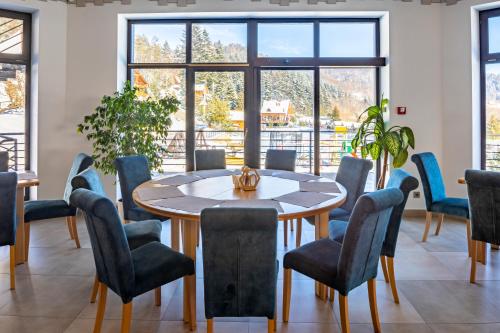 Restorāns, Osonnya Karpaty 4* in Korytyshche