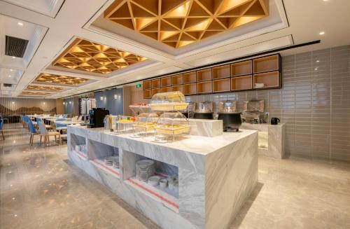 Atour Hotel Changsha South High-speed Railway Station International Convention and Exhibition Center in Changsha Xian