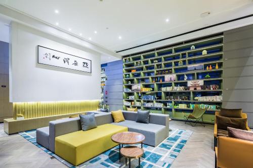 Atour Hotel Qingdao Fuzhou Road Sakura Town