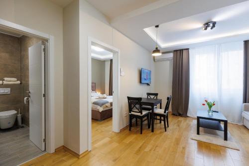 Black & White Apartment, Subotica (zdjęcie 6)