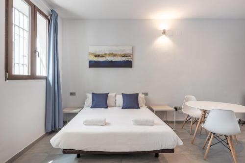 1 double bed, 1 sofa bed