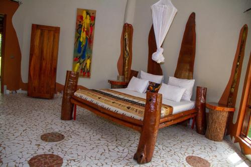 Mama Africa Art Residence & Art Center Gambia in Tanji