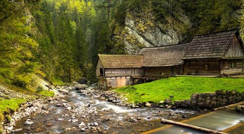 Turistická ubytovňa (Turisticka ubytovna) in Liptovsky Mikulas