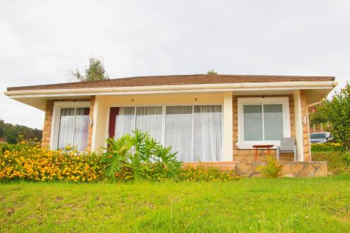 Lake Elementaita Mountain Lodge