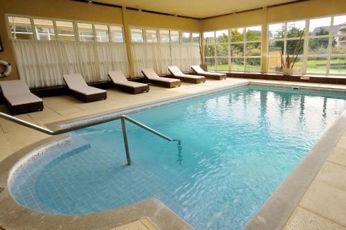 Bassein, Marcin Hotel in Carilo