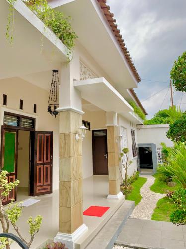 Prime House Muntilan in Banyubiru