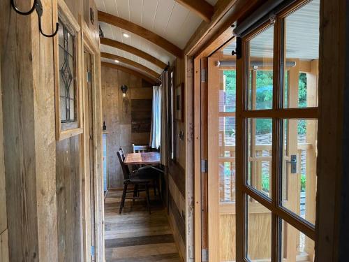 The Walnut Wagon in the heart of Mells. in เมลส์