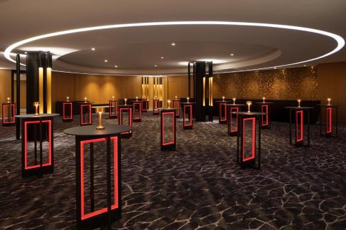 Tirana Marriott Hotel, Тирана (фото 11)