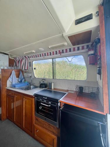 Houseboats - Living The Breede - Valid Skippers License compulsory 5