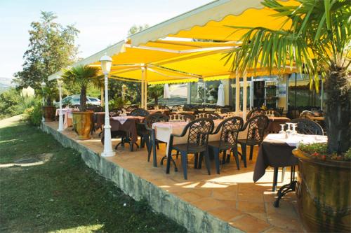 Hotel Les Cavalets - main image
