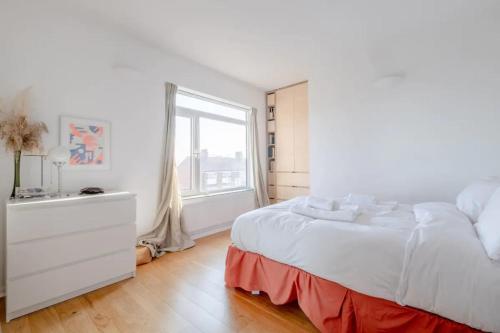 Peaceful 2 Bedroom Flat with Roof Terrace - Hackney - image 12