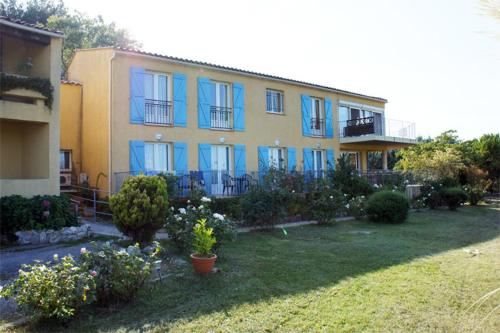 Accommodation in Bauduen