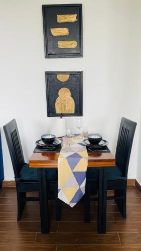 One-Bedroom Apartment image 4