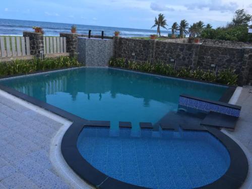 Serene Sea access 3 BHK Villa with Shared pool & Shared Beach — other in East Coast Road near Crocodile Park Barefoot Bay Villas, Vada Nemmeli, Covelong India, 603104