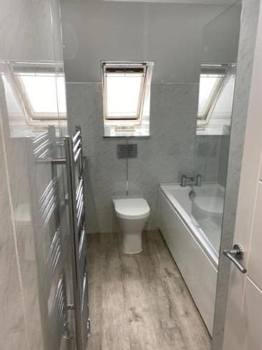 Walk to Everything in Crail - Land Sea Cottage