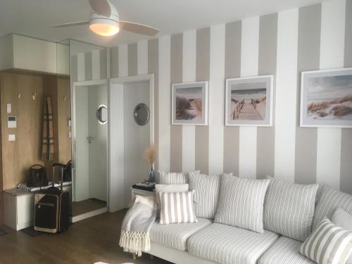 . Apartament Marine Holiday Elbląg -winda -PARKING w HALI GARAŻOWEJ -GRATIS-Business stays