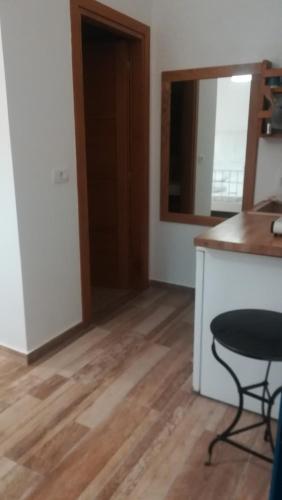  Villa Spyros Santorini in Perissa