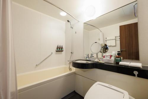 Standard King Room - Lounge Access